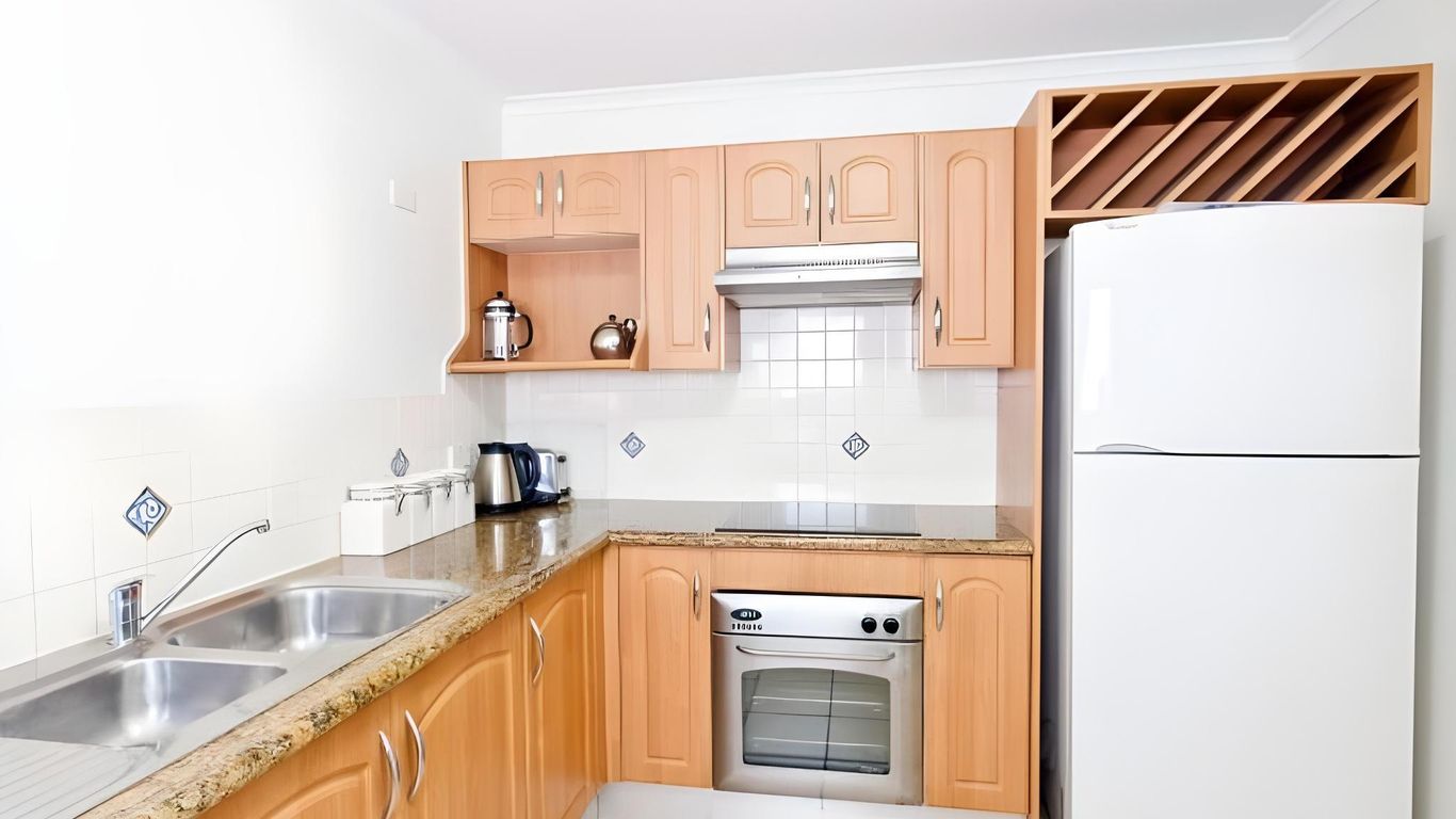 Nautilos On The Harbour