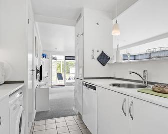 Lovely Home In Samsø With Wifi - Samsø - Køkken
