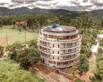 360 Kalaw Hotel - Kalaw - Gebouw