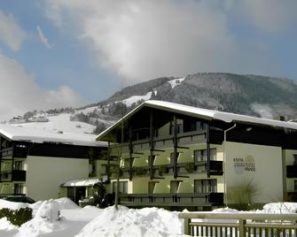 Dahoam by Sarina - Hotel & Suites - Zell am See - Building