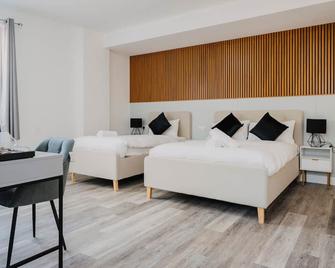 Wns Hotel - London - Bedroom