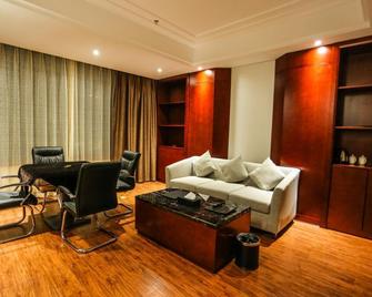 Kaiman Hotel - Shaoyang - Living room