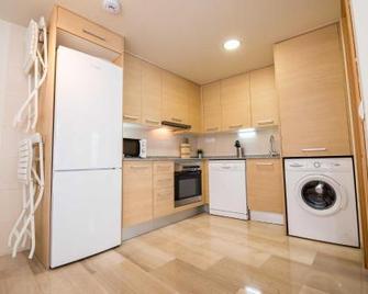 Apartaments Peronel.la - Lérida - Cocina