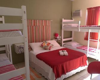Joinville Hostel & Pousada - Joinville - Schlafzimmer