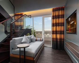 The George Penang by The Crest Collection - George Town - Sala de estar