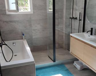Detached house 700m2 of fenced land - Habère-Lullin - Bathroom