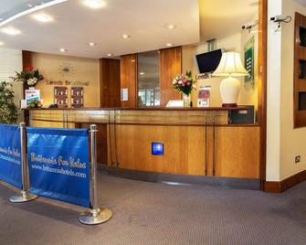 Britannia Leeds Bradford Airport Hotel - Leeds - Front desk