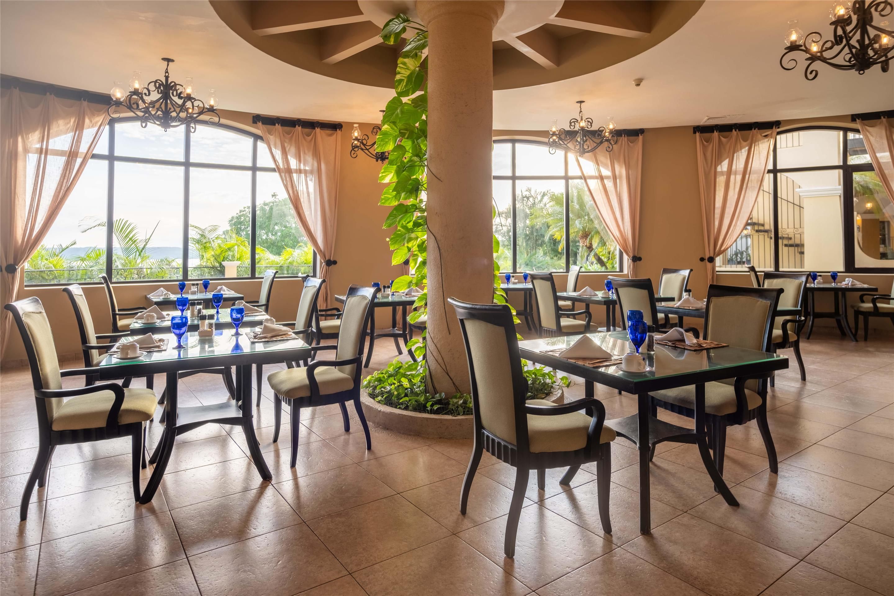 Occidental Papagayo - Adults only