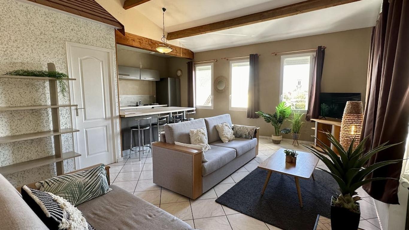 لا ميزون بلانش