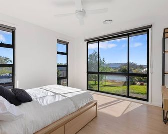 Opal - Mansfield - Sleeps 7 - Mansfield - Bedroom