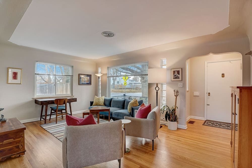 Beautiful mid-century modern in Wash Park! - דנבר - סלון