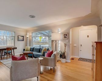 Beautiful mid-century modern in Wash Park! - Denver - Sala de estar