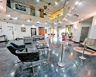 ناسوينال إن ساو جوزيه دوس كامبوس - ساو خوسيه دوس كامبوس - ردهة