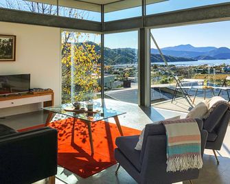 Enjoy the view - Picton - Wohnzimmer