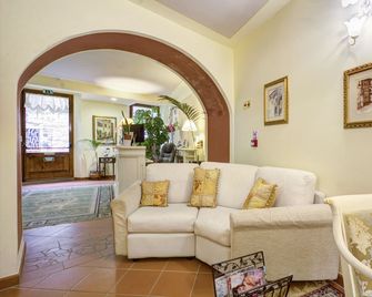 Hotel Volterra In Superior - Volterra - Wohnzimmer
