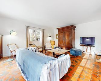 Cozy Home In Saint-Georges-De-Didonne - Saint-Georges-de-Didonne - Soggiorno