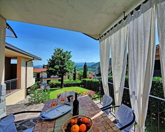 Villa Pratovecchio - Pratovecchio - Balcony