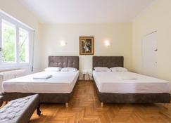 Victoria Queens Palace Apartments - Atenas - Quarto