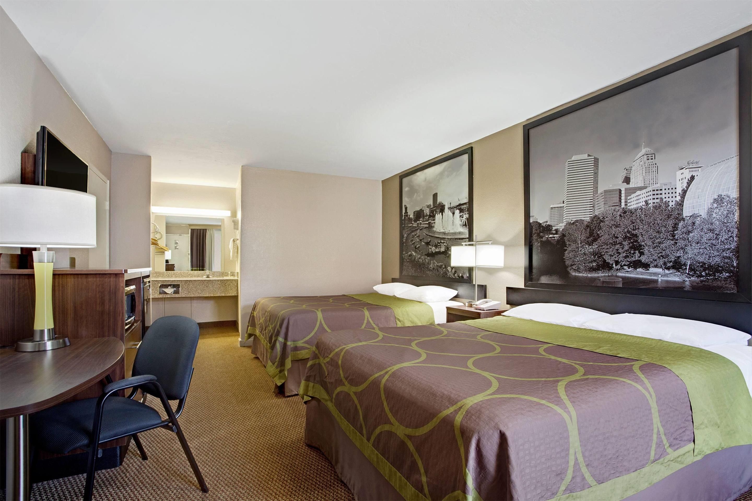Super 8 by Wyndham Oklahoma/Frontier City - אוקלהומה סיטי - חדר שינה
