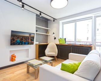 Apartment on Karalia 18 - Minsk - Living room