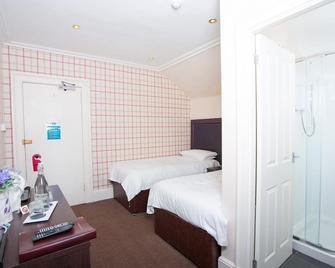 The Old Rectory Inn - Callander - Bedroom