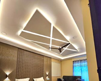 Hotel Lavasa - Bhadrak - Bedroom