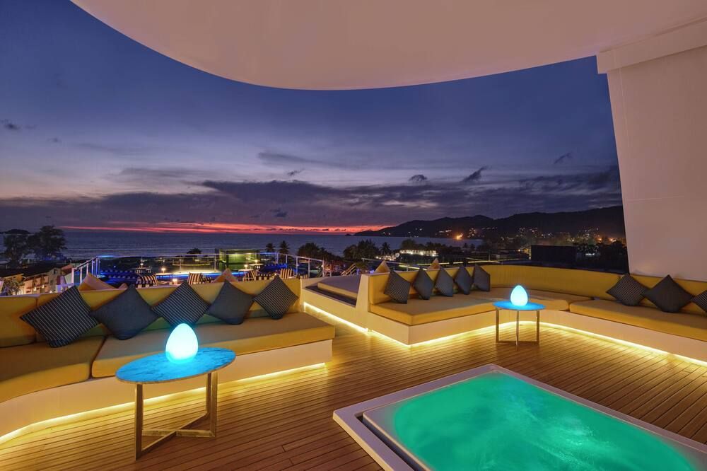 منتجع وسبا كي - باتونغ - حوض السباحة