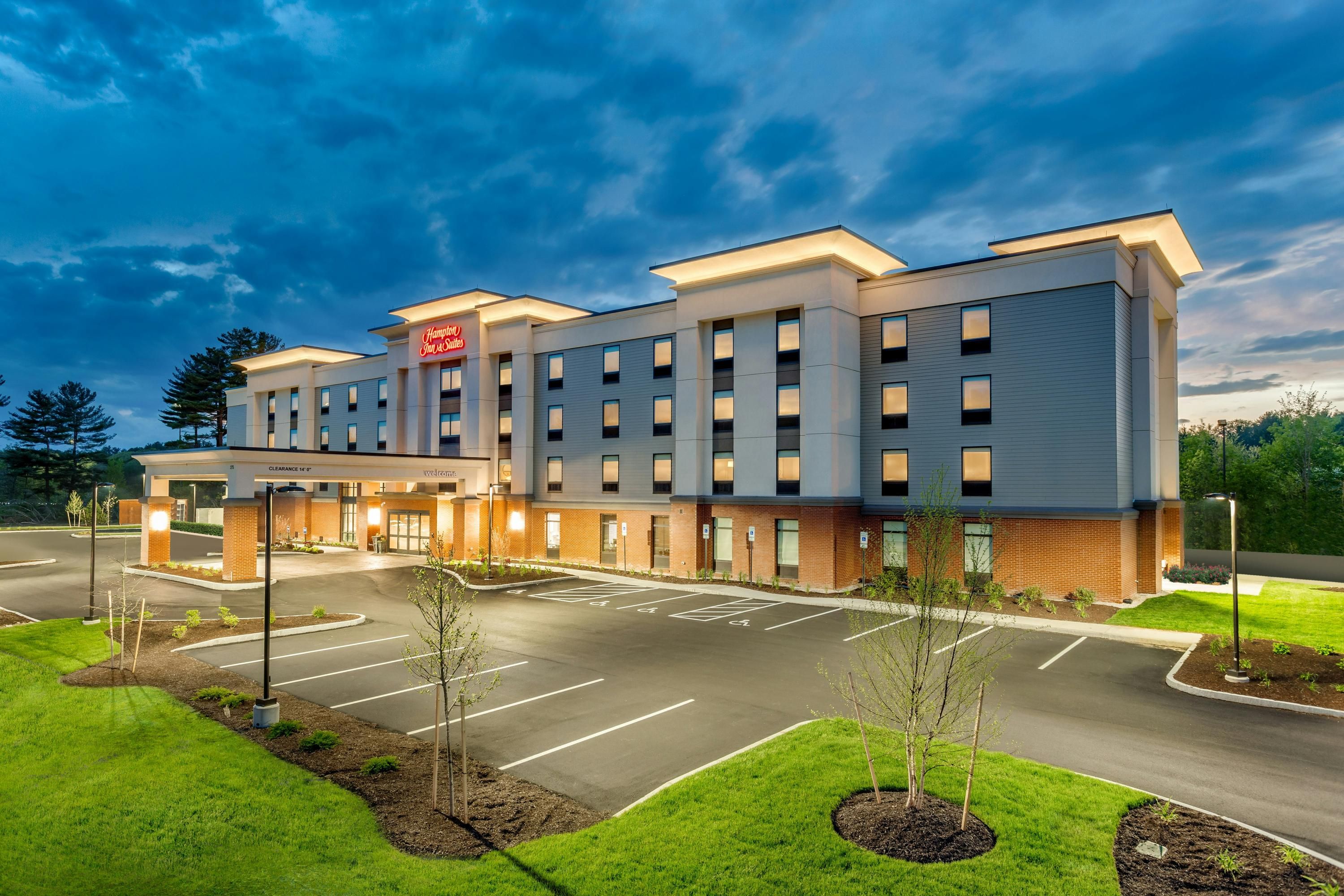 Hampton Inn & Suites Kittery-Portsmouth - Kittery - Gebouw