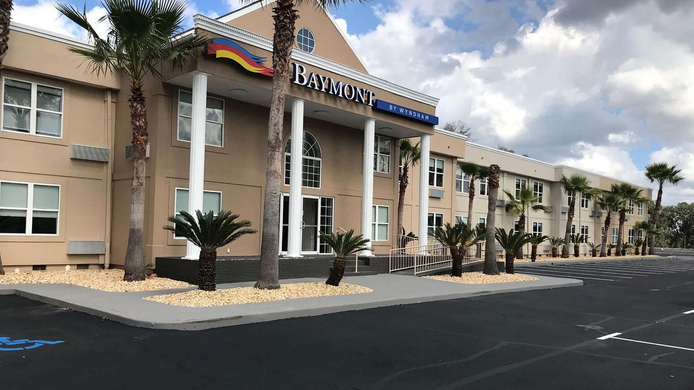 Baymont by Wyndham Lake Park Valdosta I75