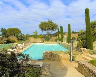 Bastidon in a private residence - Gordes - Pool