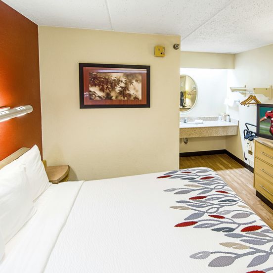 Red Roof Inn Jacksonville - Orange Park image 1