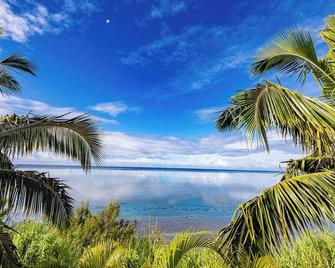 Three Palms Beachfront Villa - Tagaqe