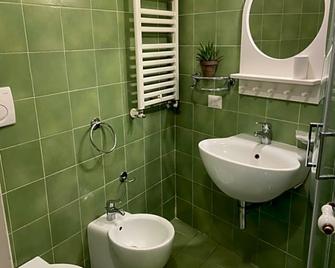 Inn The Garden - Catania - Badkamer