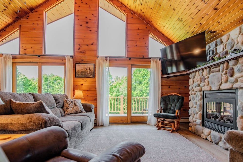 Forksville Hilltop Hideaway