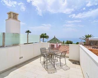 Carabeo - Nerja - Balcon