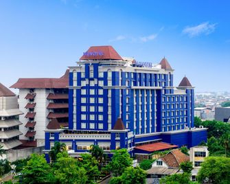 Novotel Semarang - Semarang - Gebäude