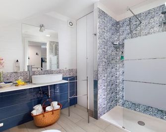 Yourhome - Jolly Aranci - Sorrento - Bathroom