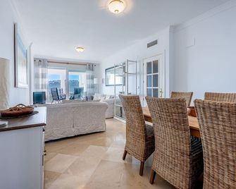 Seaviews Manilva Balcones De Los Hidalgos - Manilva - Eetruimte