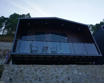 Ekaiva Resort New Tehri - A Boutique Lake View Hotel - New Tehri - Building