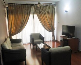 Brama Servizez - Station Court 2 - Wellawatte - Living room