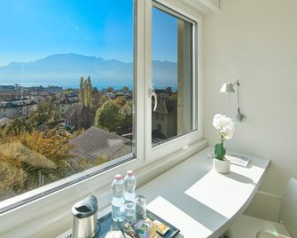 Le Leman Hotel - Vevey - Balcony