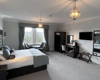 فايف لودج - بانف - غرفة نوم