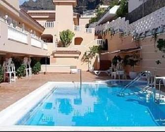Apartment A Few Meters From A Black Sand Beach - Los Gigantes - Pool