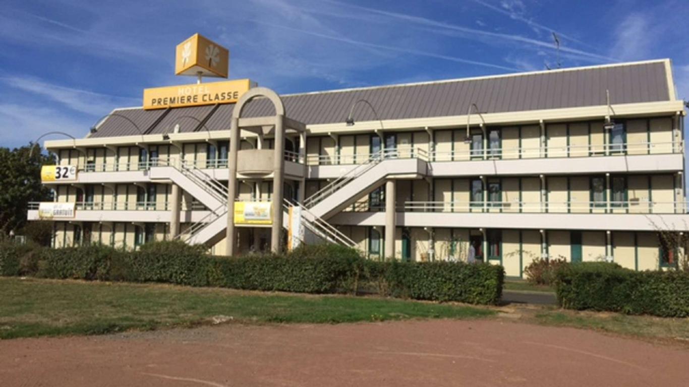 بريمير كلاس نيور إست - لا كريشيه