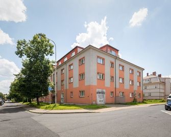 Hostel Na Salamoune - Ostrava - Building