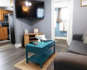 Cozy Weekend 1BR Haven in Medina! - Medina