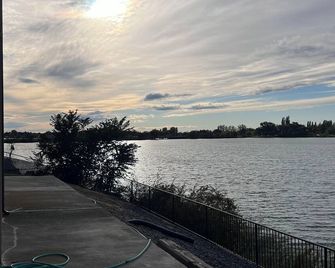 Prime Lakefront on Moses Lake - Moses Lake - Buiten zicht