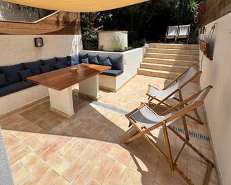 Hotel Jardins De Porquerolles - הייר - פטיו
