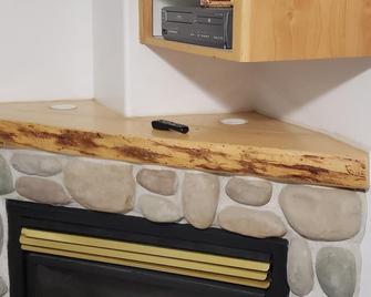 Unit 21 Hotel Room near Yellowstone - Island Park