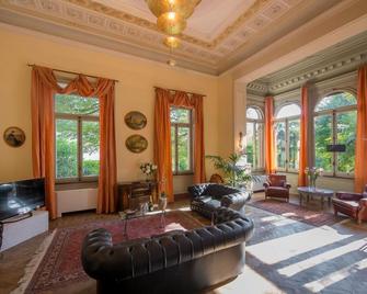 Villa Confalonieri - Mandello del Lario - Soggiorno
